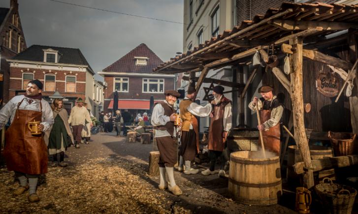 Groenlo terug in de tijd: Grolsch brouwt bier met Brouwersnös